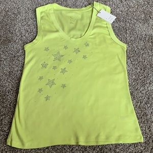 Tee w/ rhinestone stars ⭐️ ⭐️